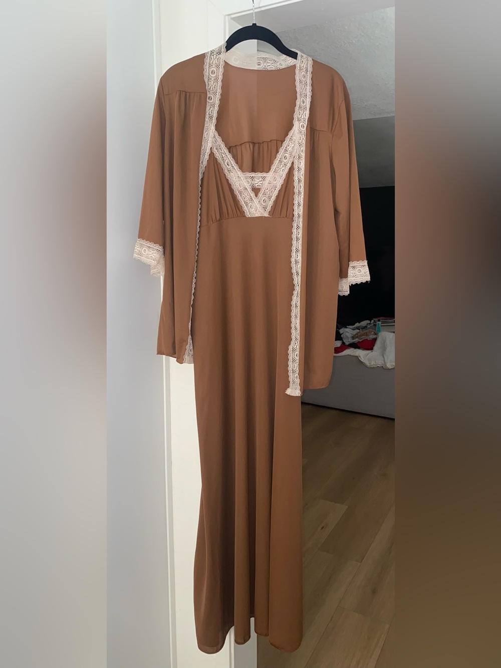 VINTAGE SANS SAUCI Brown Cream Lace Bed Jacket Robe Nightgown Set Sz L  Peignoir